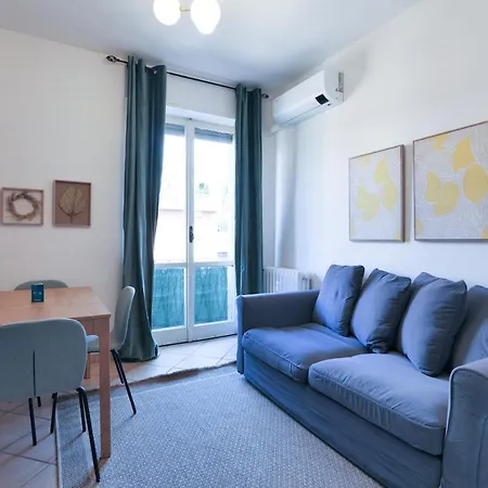 Sweett - Modigliani Apartment