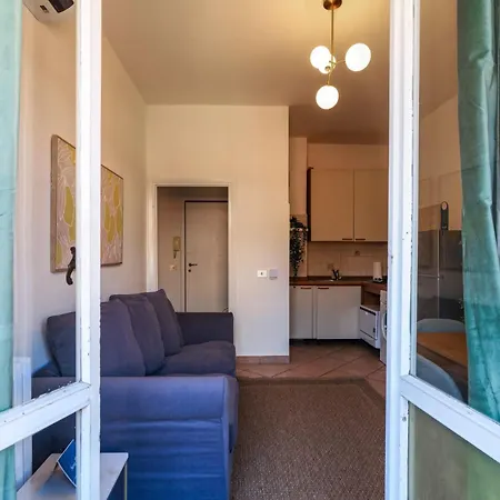 Sweett - Modigliani Apartment